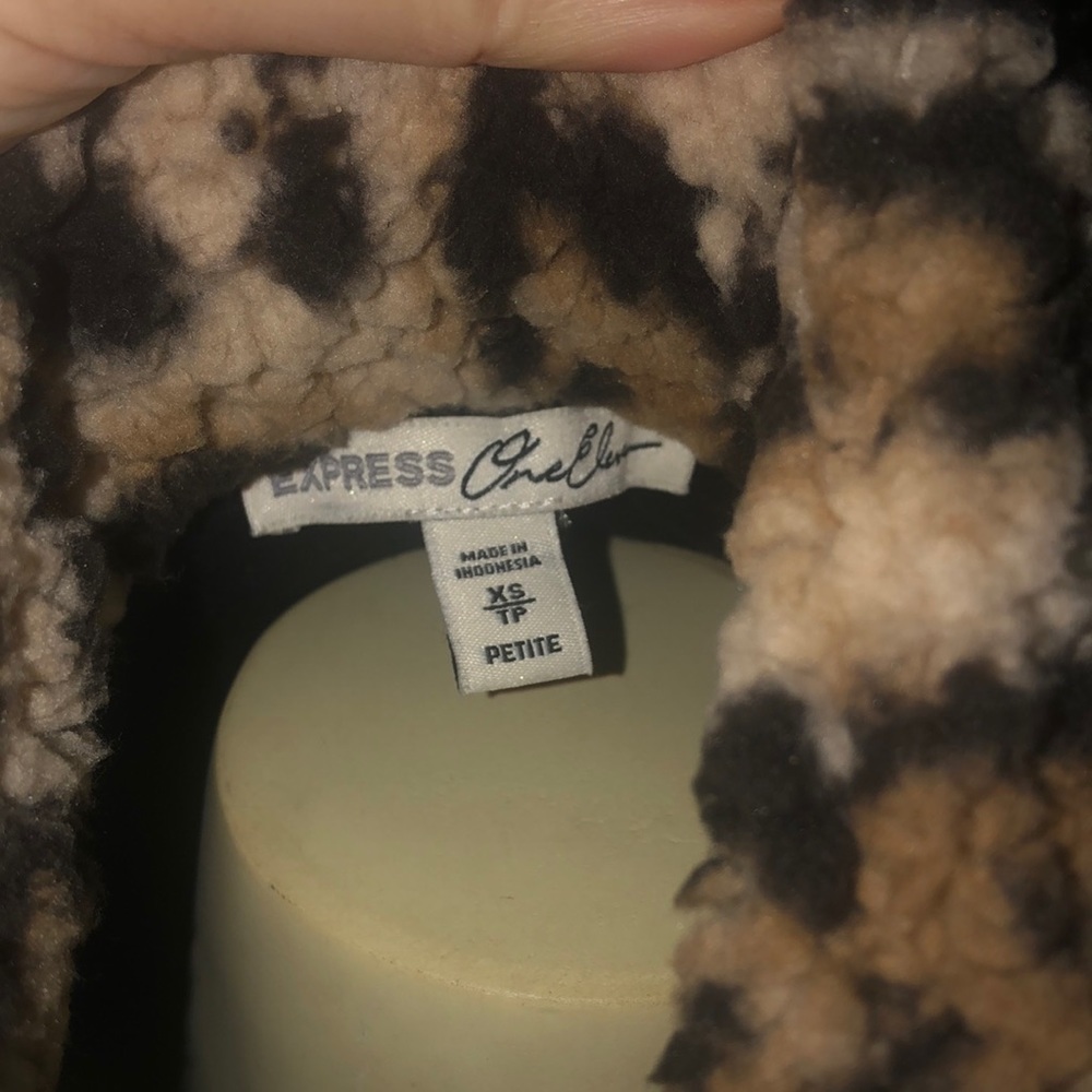 Express Animal Print Pullover Jacket With Zipper - image 4